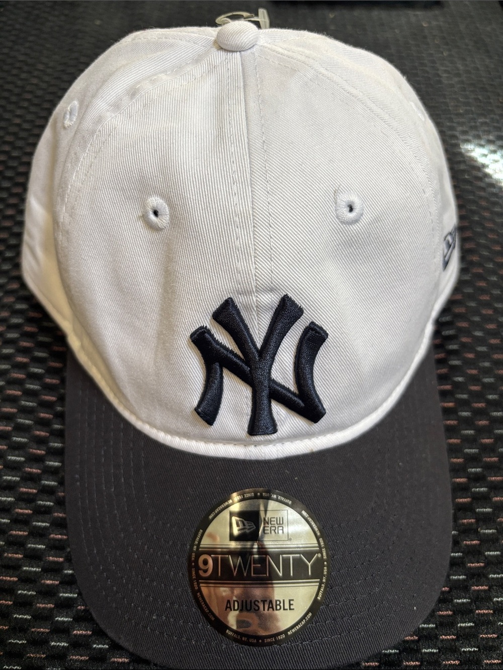 New Era White and Navy New York Yankees 9TWENTY Adjustable Cap